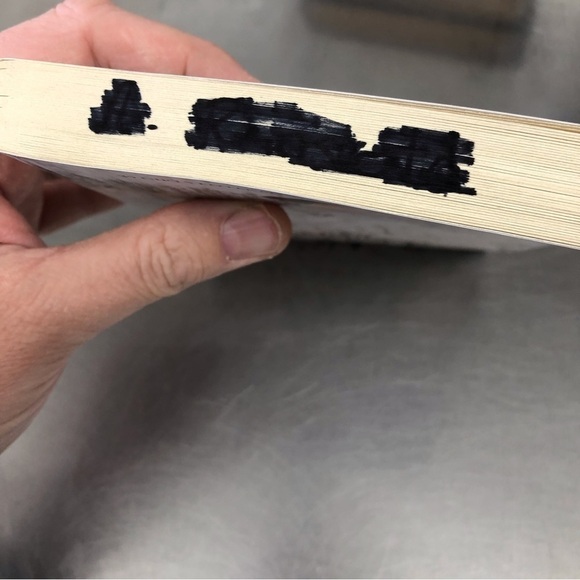 The Selection Series: The One by: Kiera Cass, paperback book - Picture 6 of 6